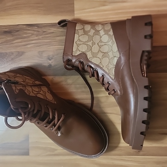 Coach men's Citysole tan boots NWOB 9 - Picture 1 of 5